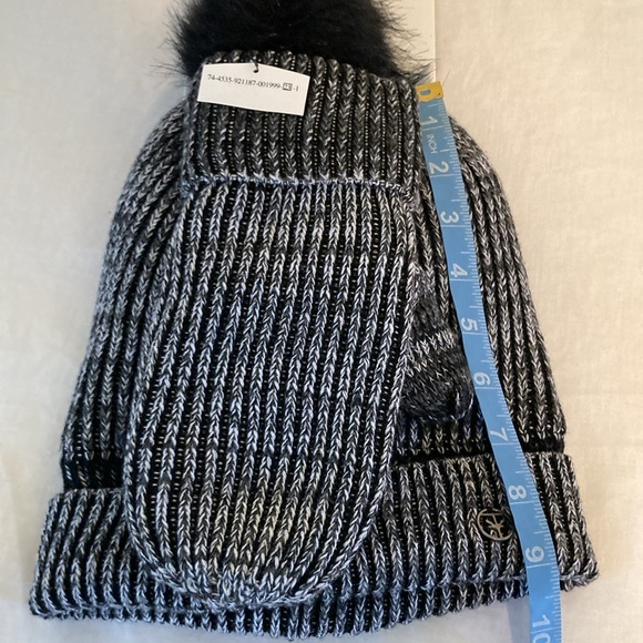 Soybu beanie pom pom & Mittens plush lining M/L - Picture 10 of 15